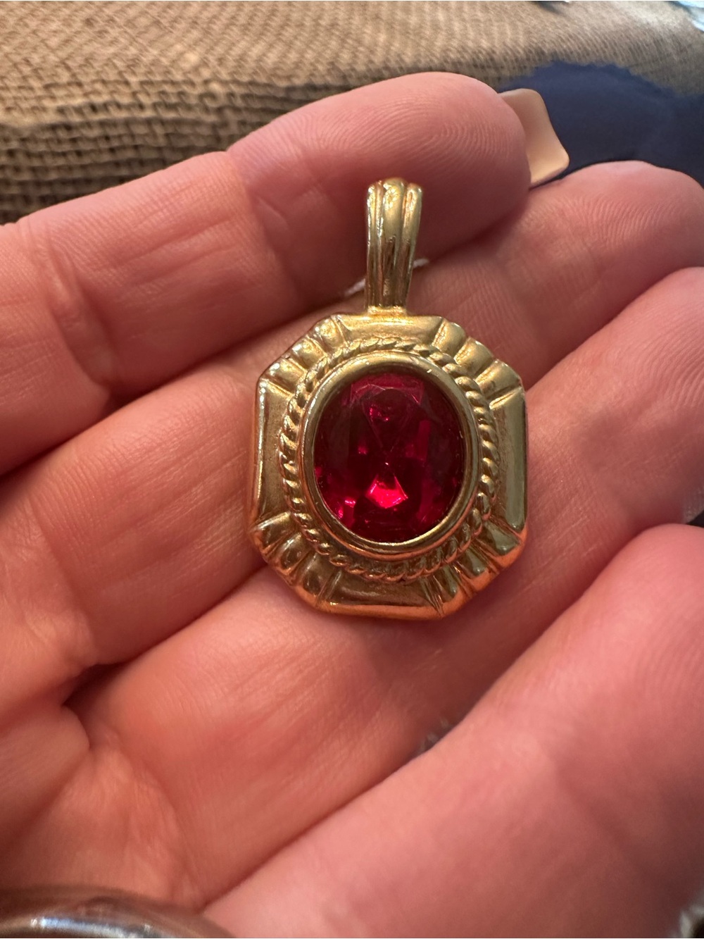 Gold-Tone Necklace Pendant with Deep Red Oval Stone